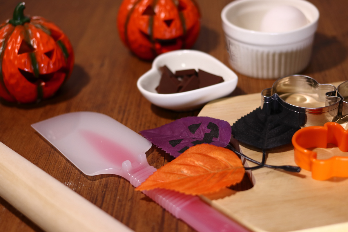 Halloween sweets making